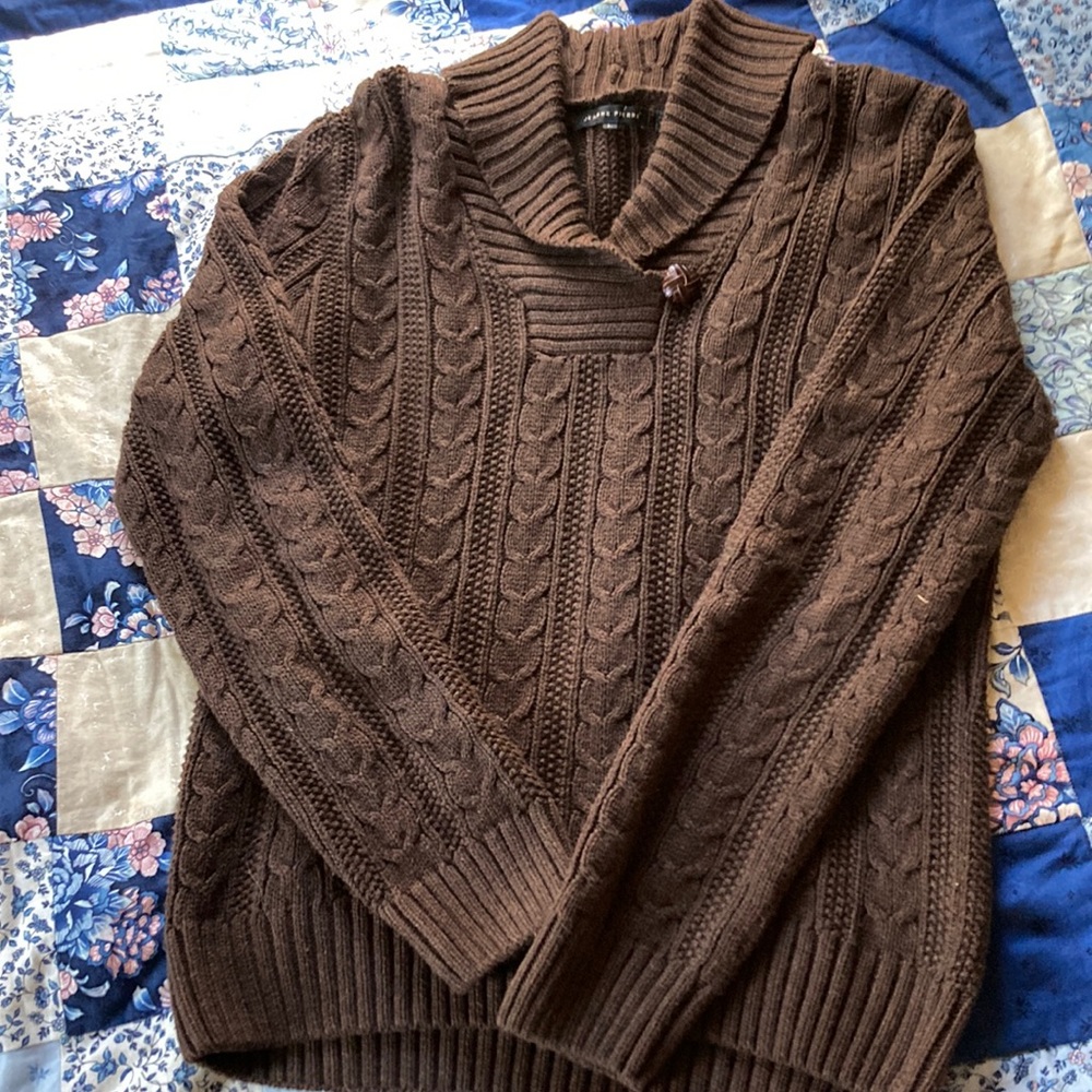 Knit sweater